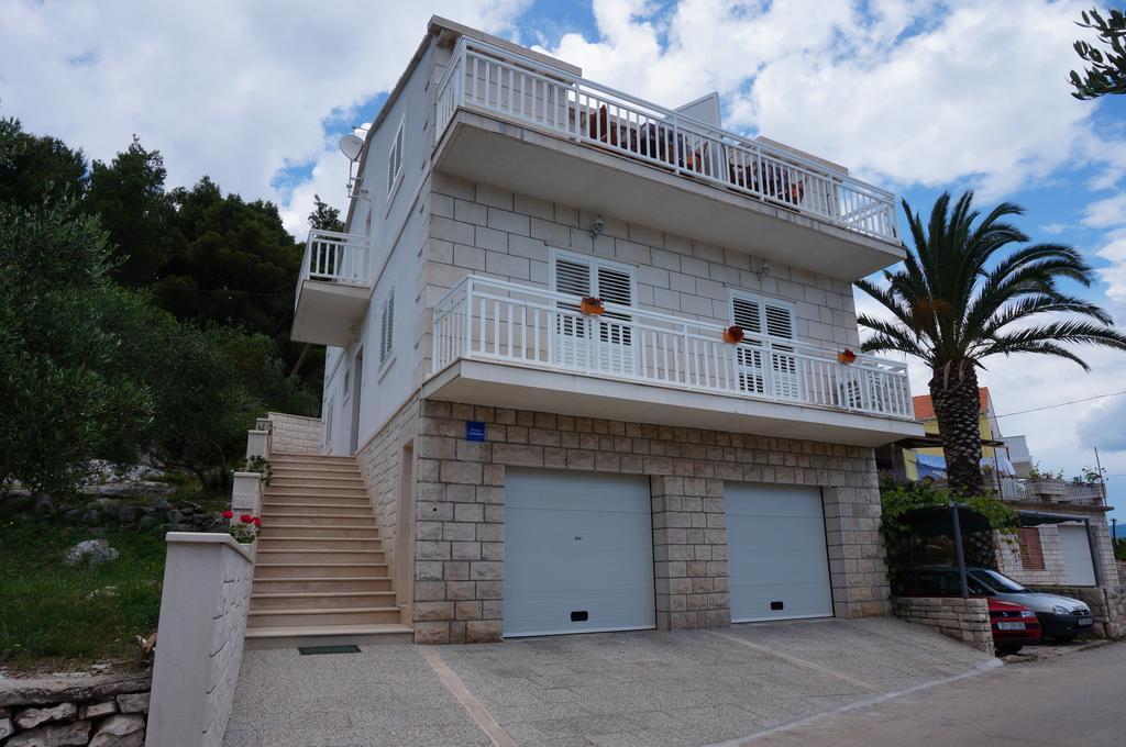 Apartments Ivona Лумбарда Экстерьер фото